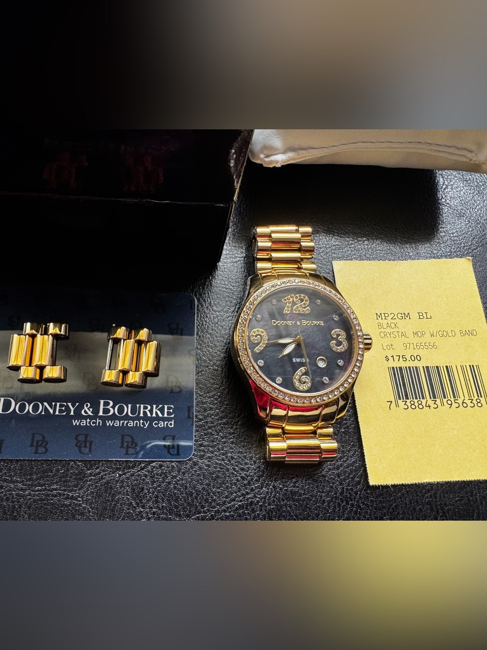 Vintage Dooney & Bourke Gold Tone Watch with Black Mother-of-Pearl Dial - Picture 6 of 6